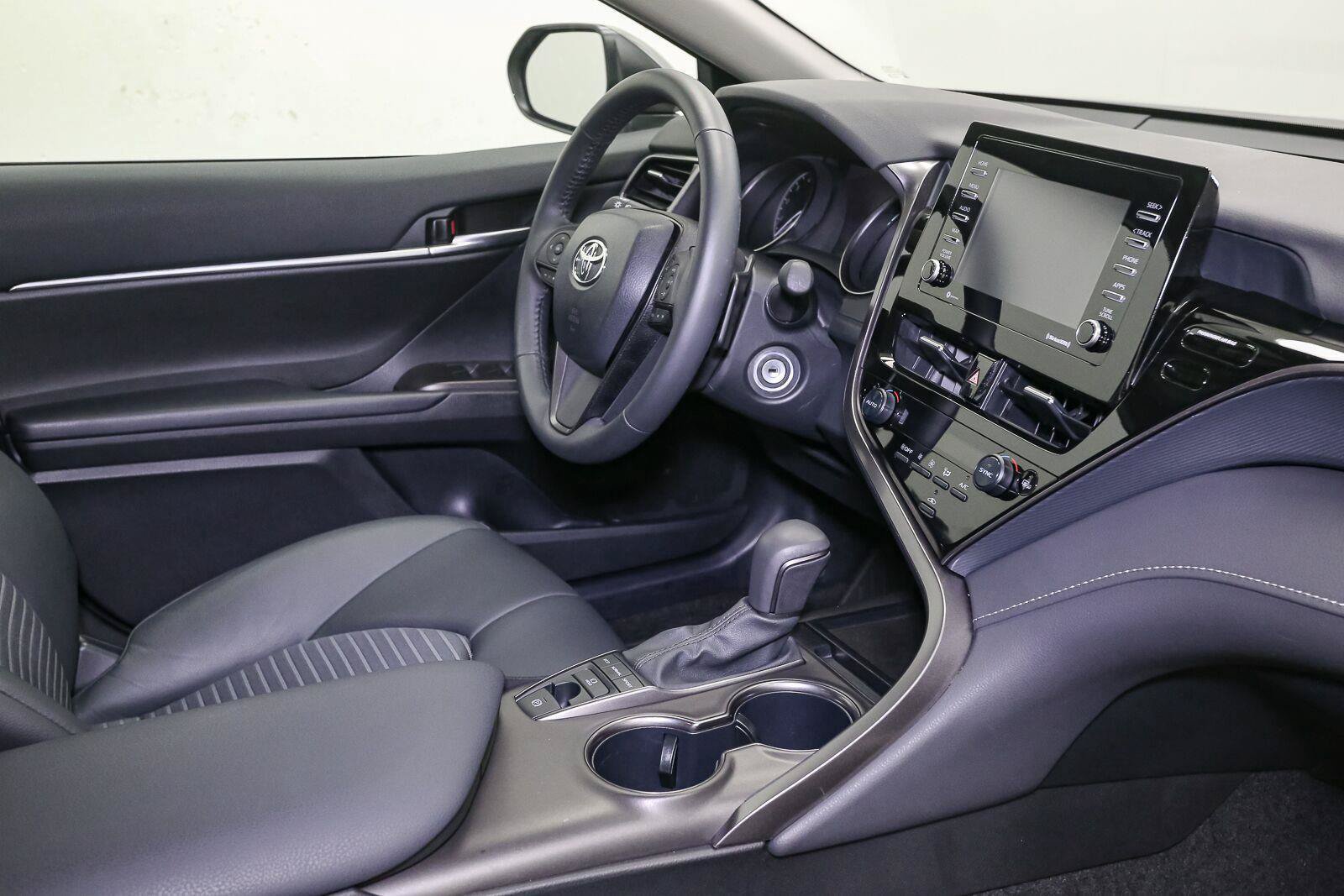 Certified 2024 Toyota Camry SE AWD/4WD image 19