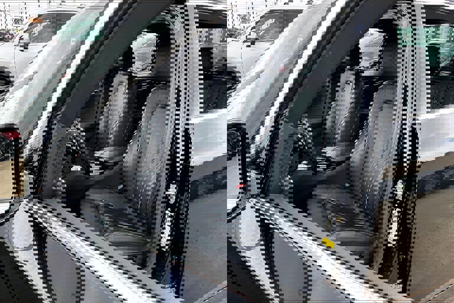 Used 2019 BMW 530i w/ Convenience Package image 8