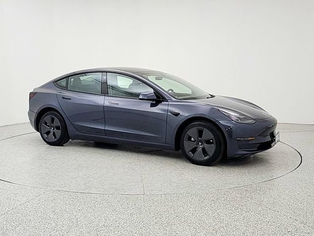 Used 2022 Tesla Model 3 Long Range AWD/4WD image 3