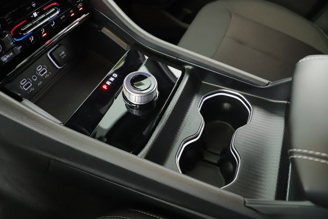 New 2025 Jeep Grand Cherokee L Laredo w/ Luxury Tech Group I image 17