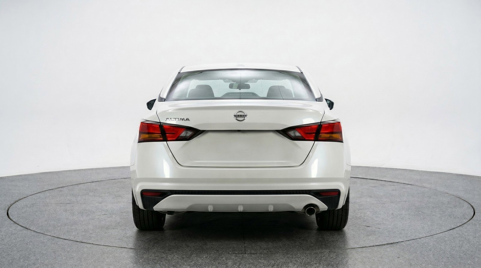 Used 2025 Nissan Altima 2.5 SV FWD image 7