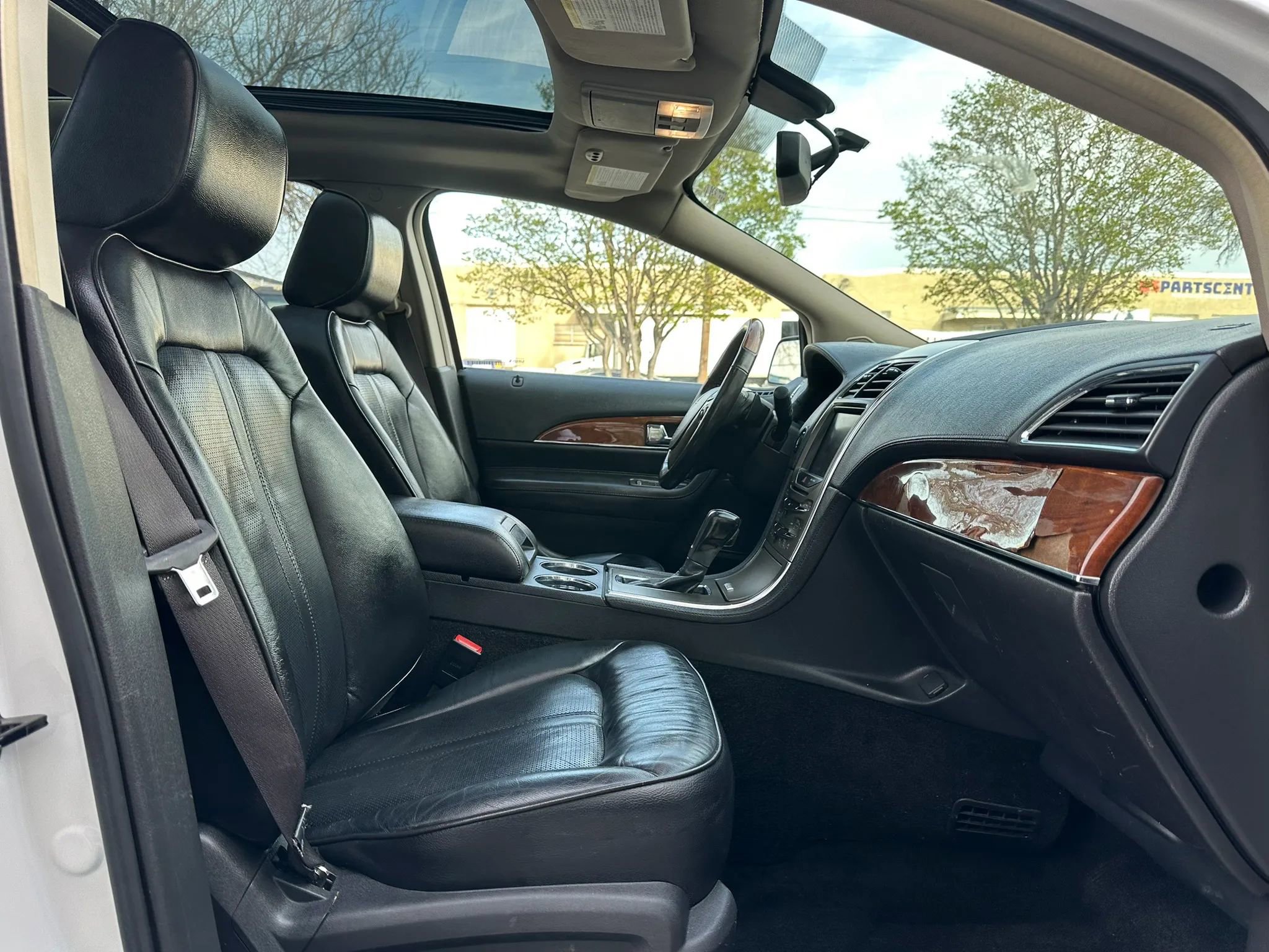 Used 2013 Lincoln MKX FWD image 23