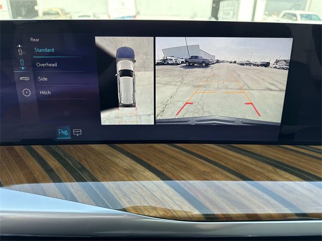 Used 2025 Cadillac Escalade Sport Platinum w/ LPO, ONYX Package image 24