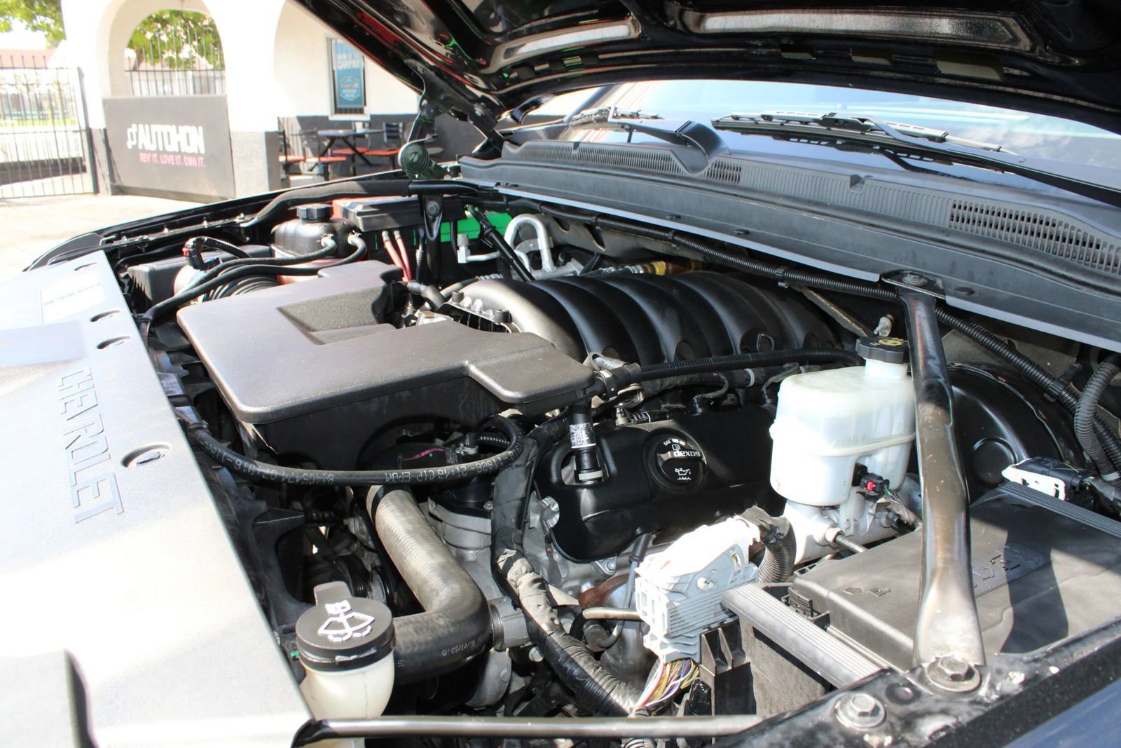 Used 2019 Chevrolet Suburban LT image 36