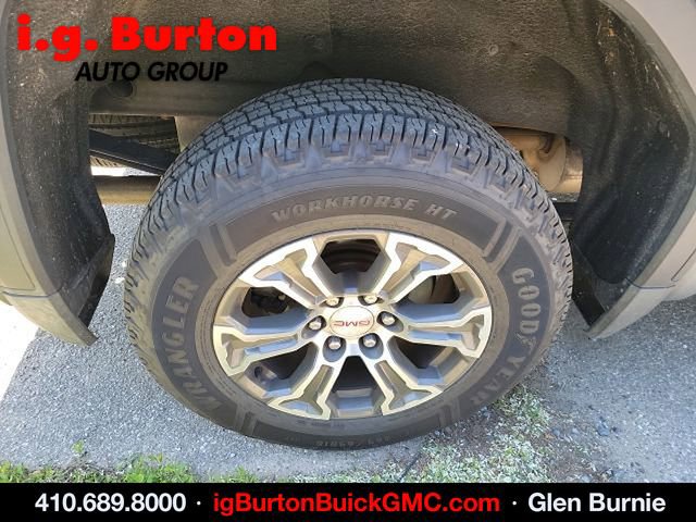 Used 2019 GMC Sierra 1500 SLE w/ X31 Off-Road Package AWD/4WD image 7