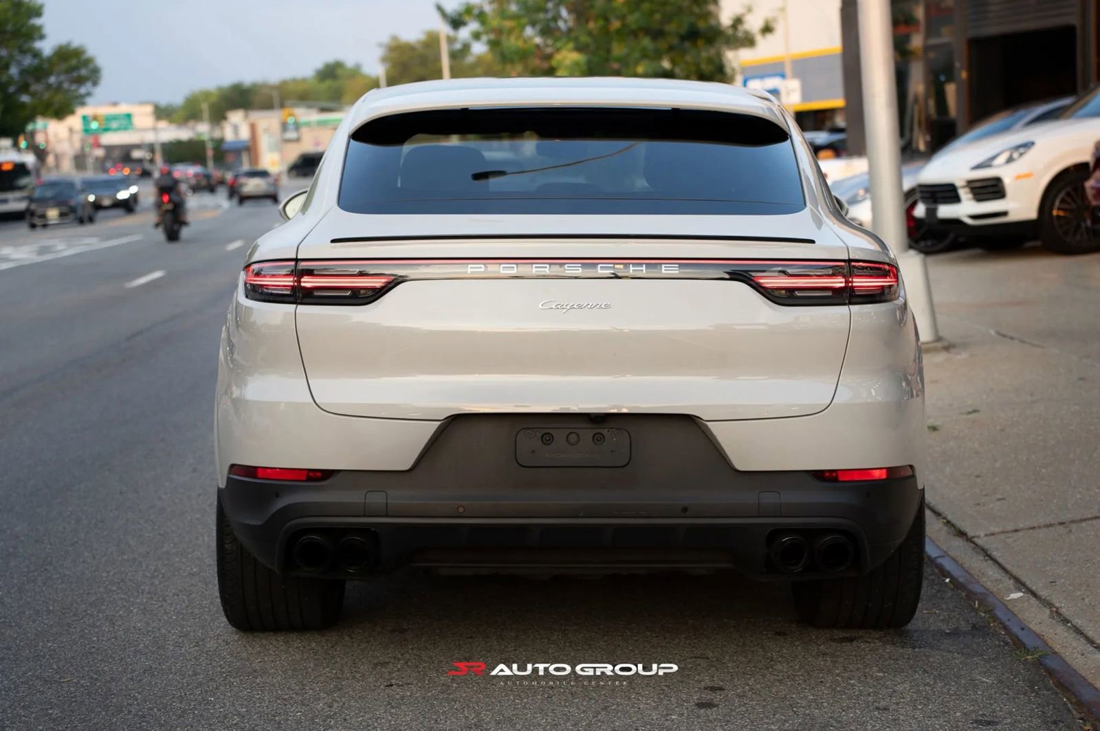 Used 2021 Porsche Cayenne Coupe image 5