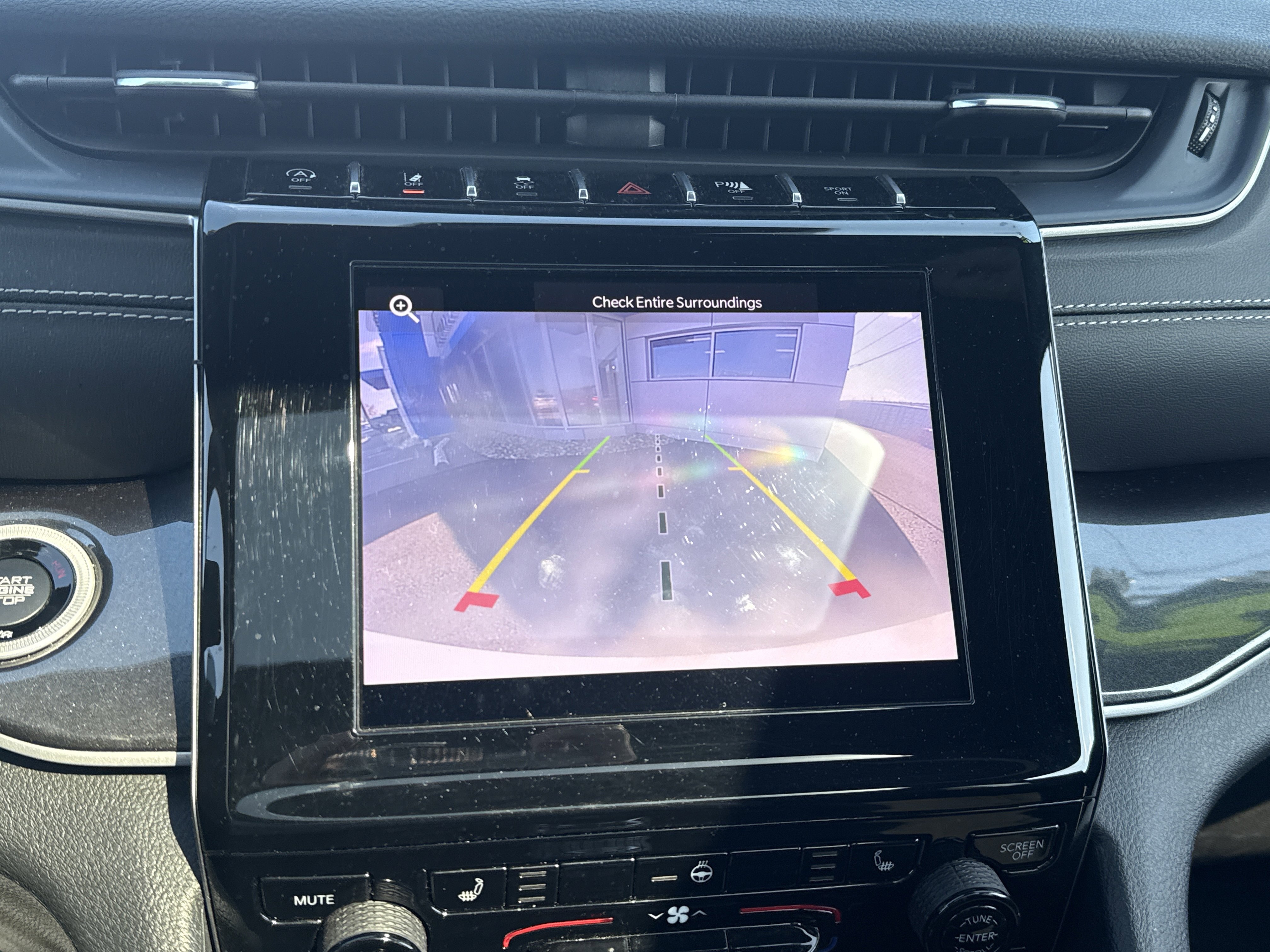 Used 2023 Jeep Grand Cherokee Altitude image 27