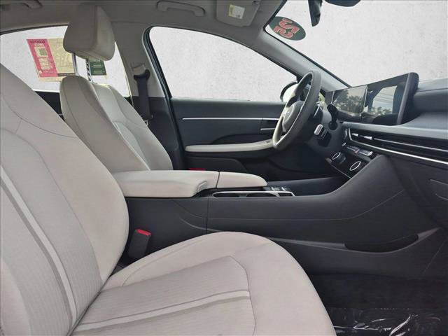 Used 2025 Hyundai Sonata SEL FWD image 21