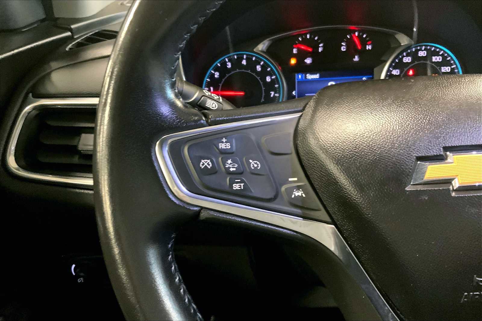 Used 2020 Chevrolet Equinox LT image 22