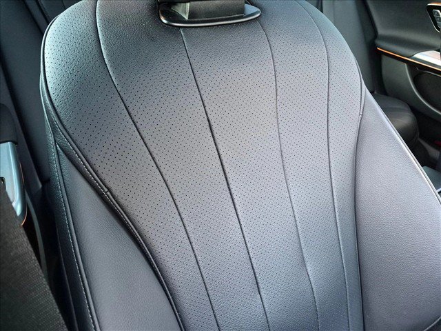 Used 2025 Mercedes-Benz E 350 Sedan image 19