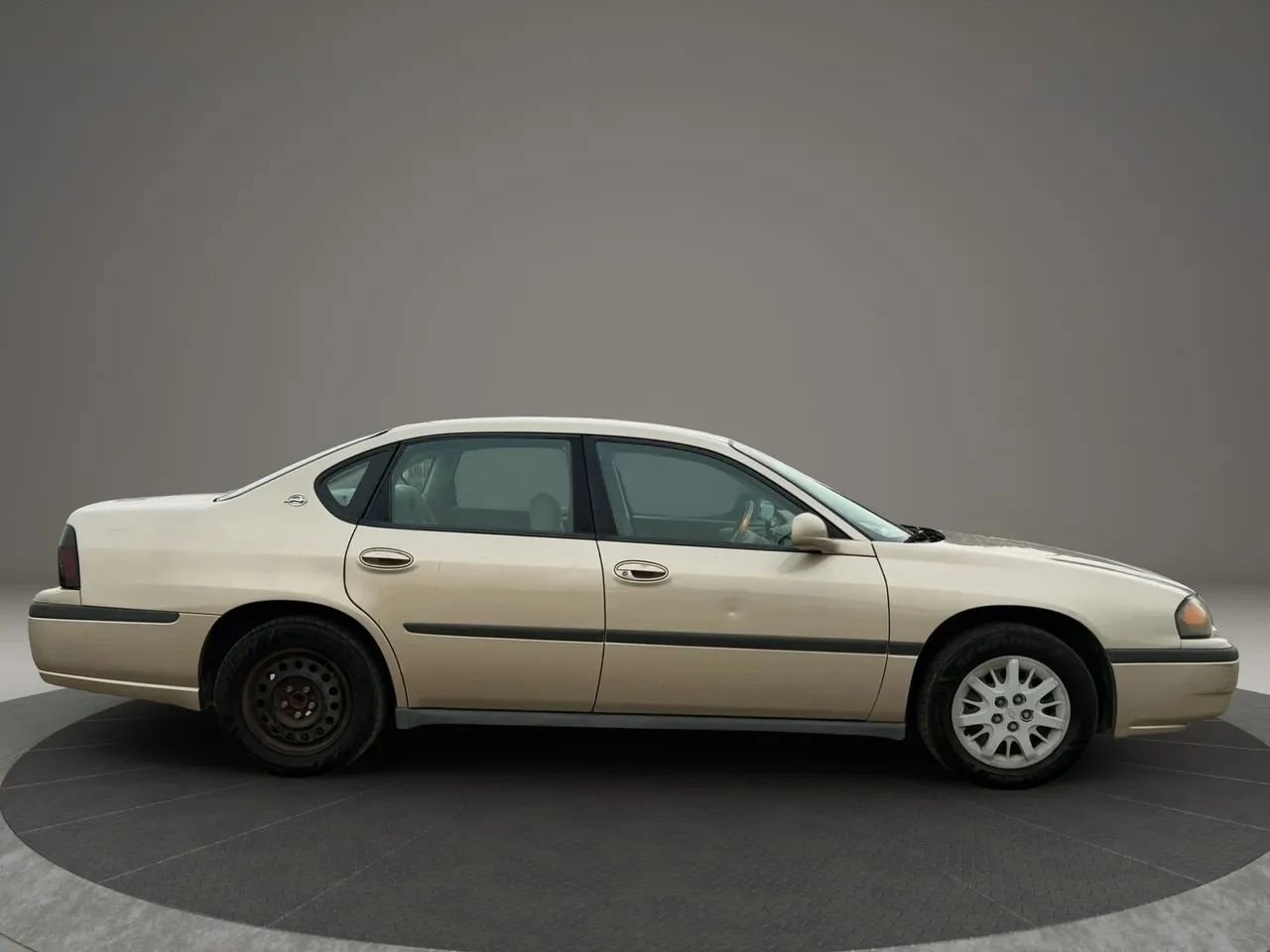Used 2005 Chevrolet Impala w/ Unmarked Police Pkg FWD image 4