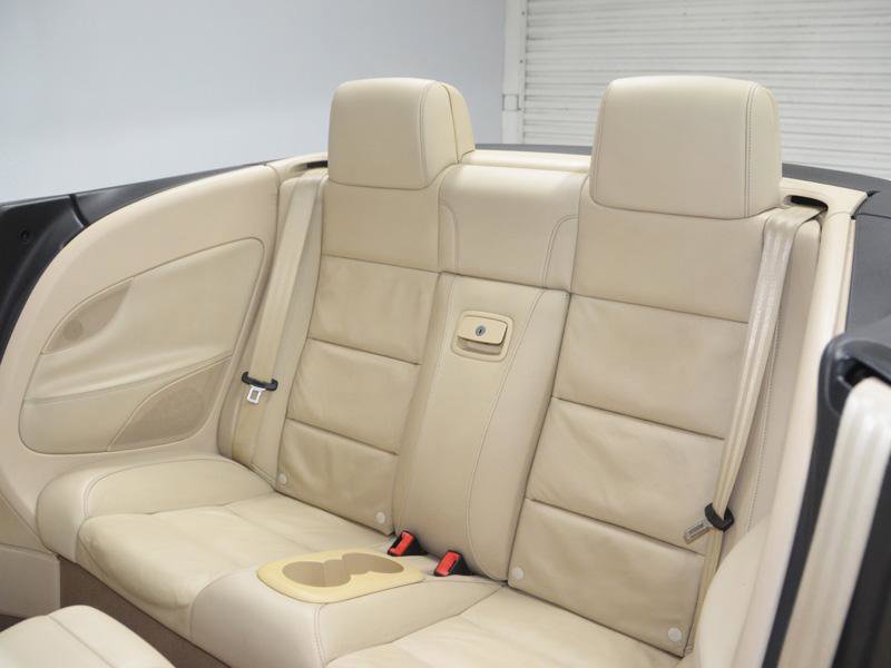 Used 2013 Volkswagen Eos Lux FWD image 25
