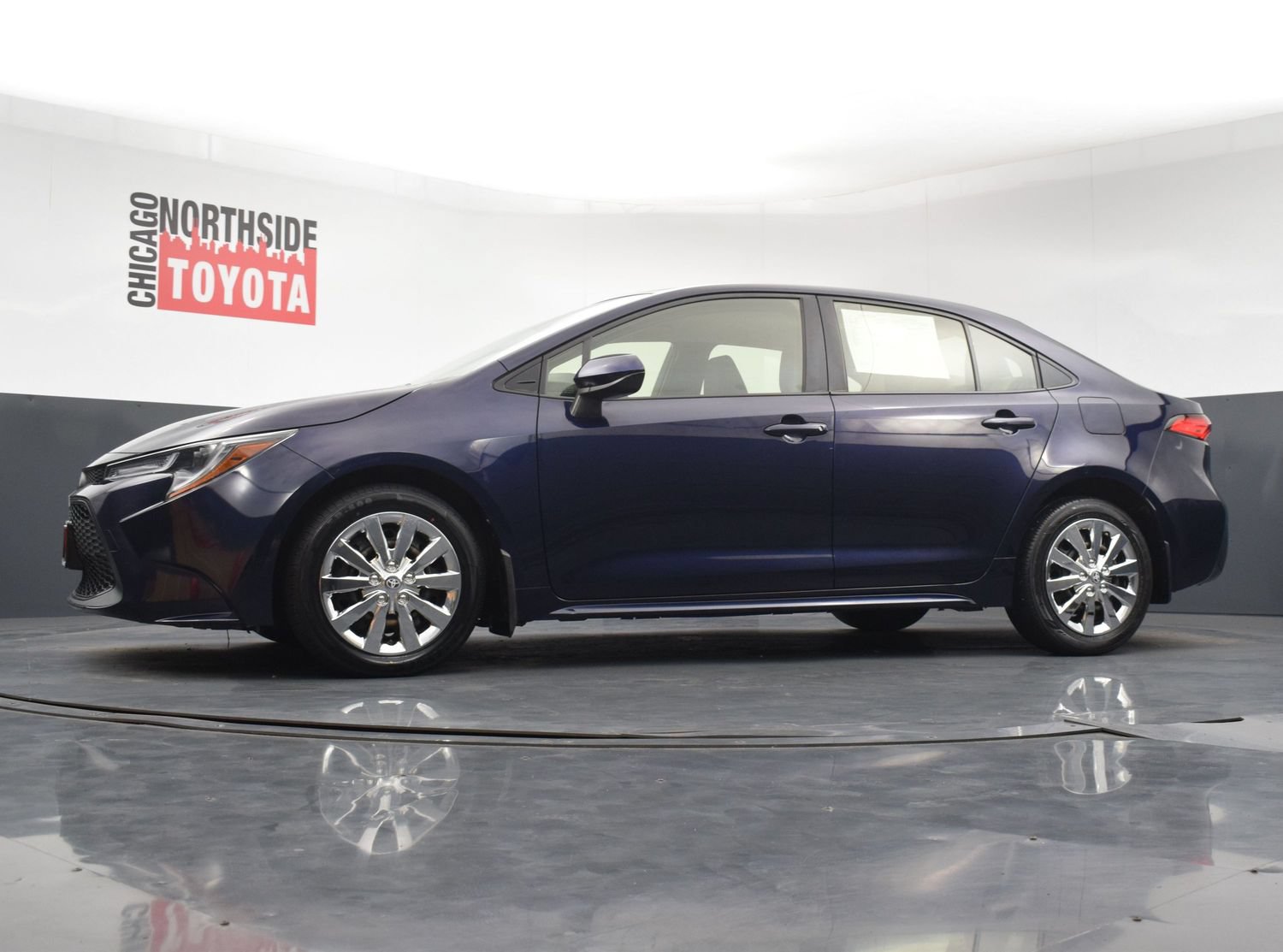 Used 2020 Toyota Corolla LE FWD image 24