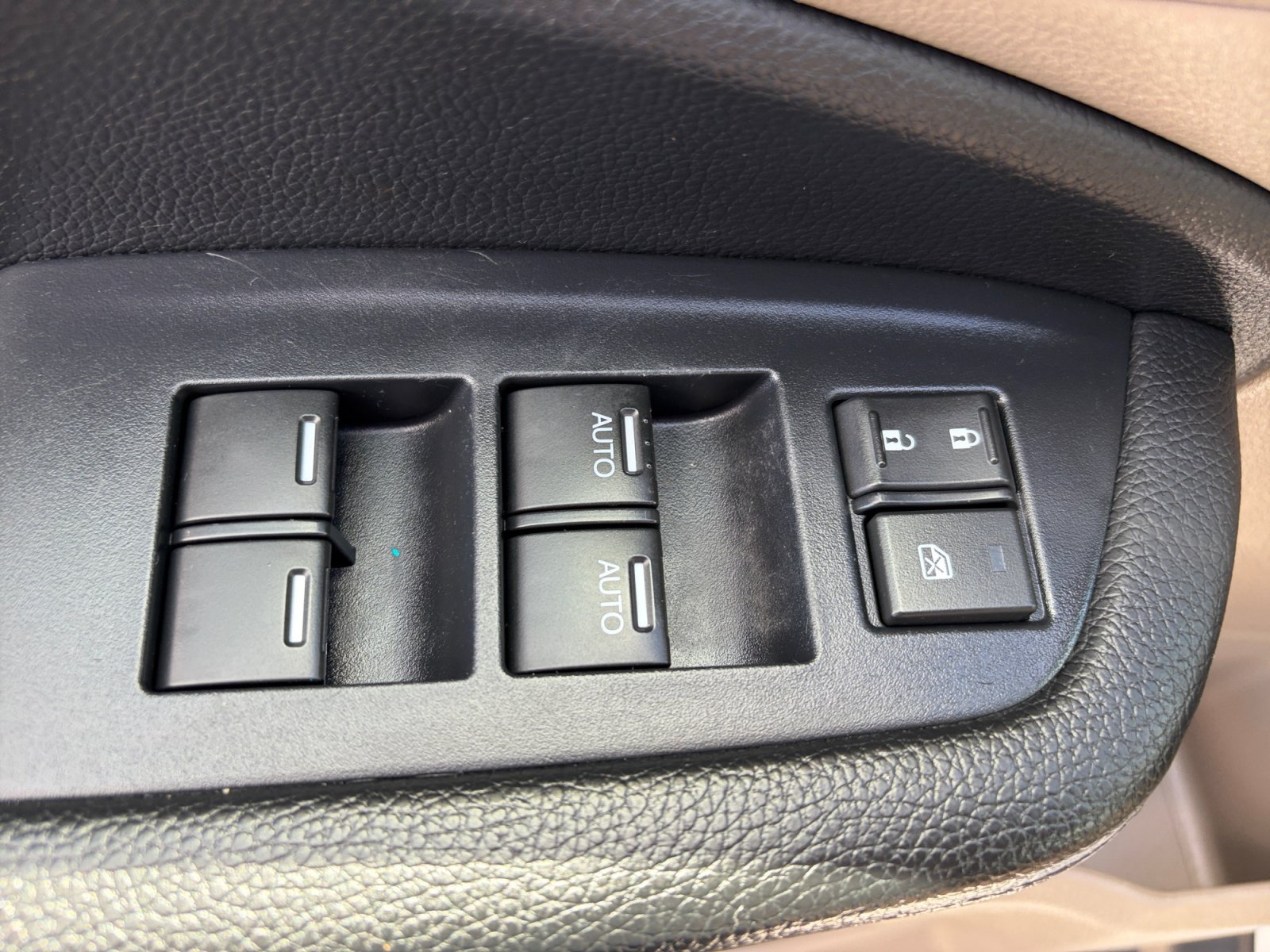 Used 2021 Honda Pilot EX-L image 14