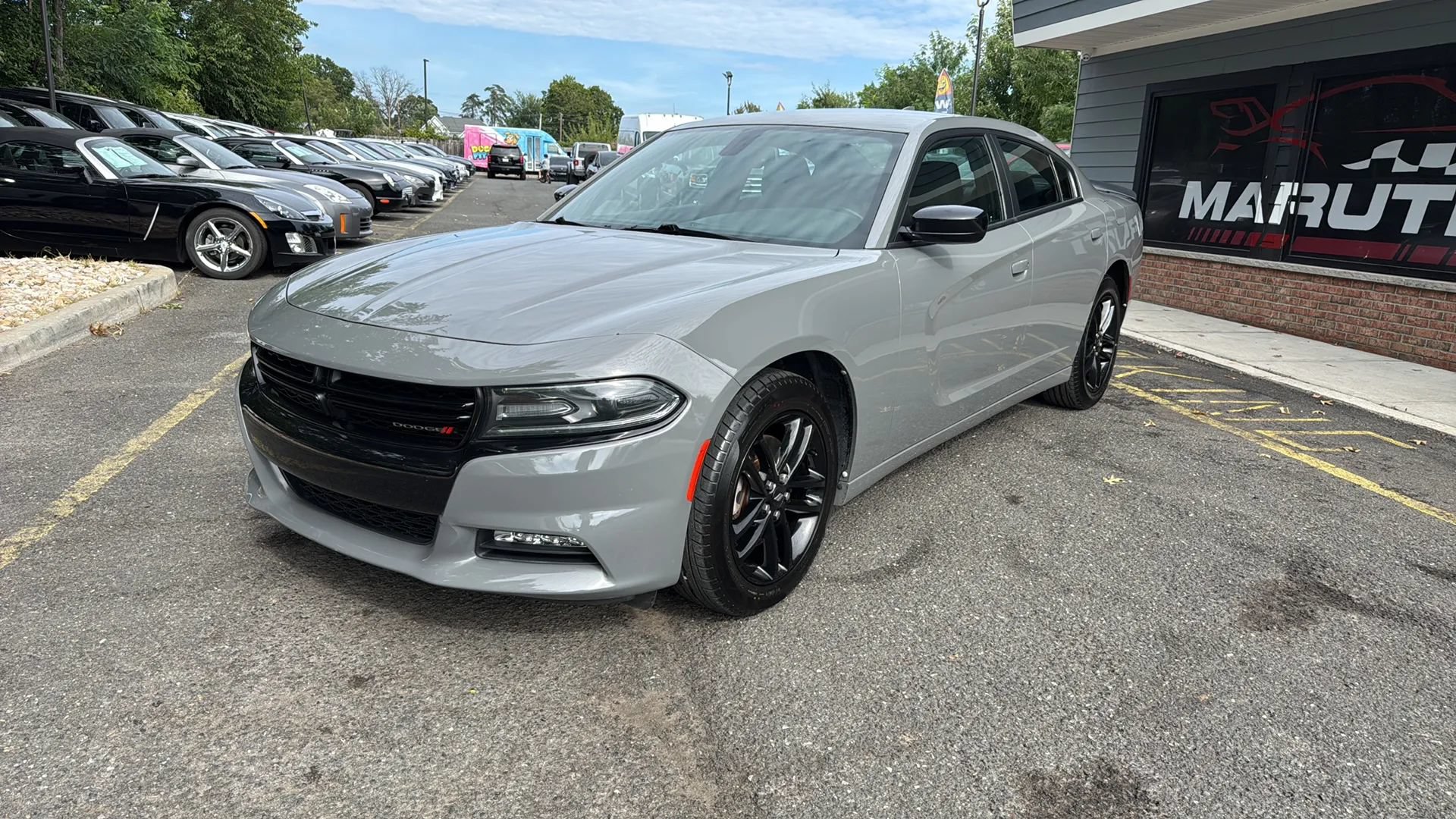 Used 2019 Dodge Charger SXT w/ Blacktop Package AWD/4WD image 1