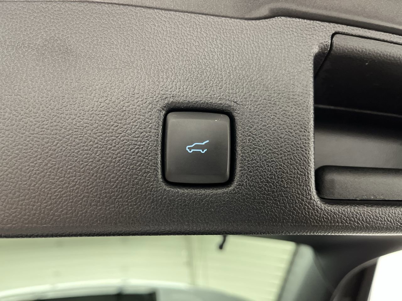 Certified 2025 Ford Escape Active w/ Cold Weather Package AWD/4WD image 26