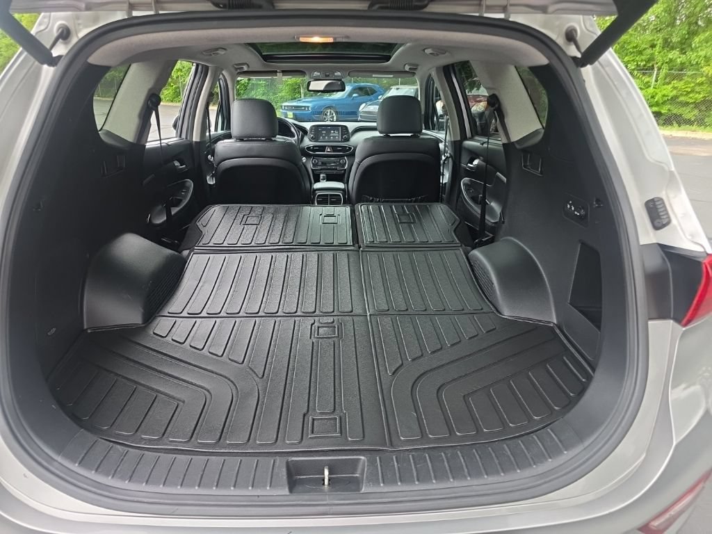 Used 2020 Hyundai Santa Fe SEL w/ Convenience + Premium Package AWD/4WD image 30