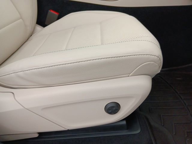 Used 2025 Mercedes-Benz GLS 450 4MATIC image 71