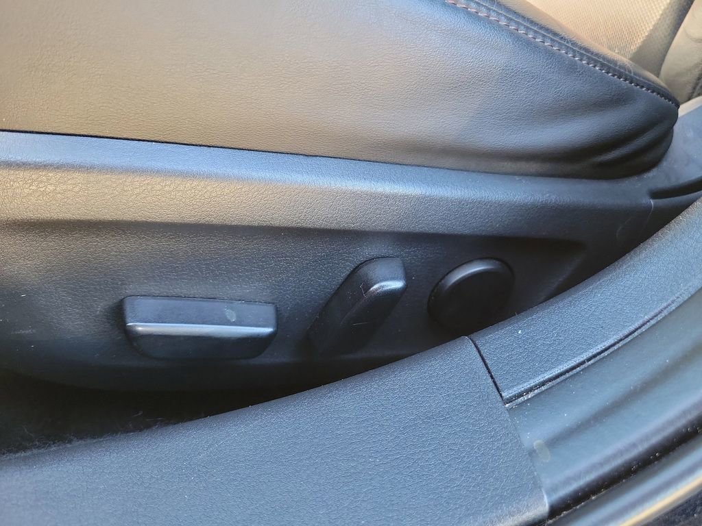 Used 2021 MAZDA MAZDA3 s image 18