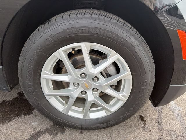 Used 2023 Chevrolet Equinox LT w/ LPO, Floor Liner Package FWD image 4