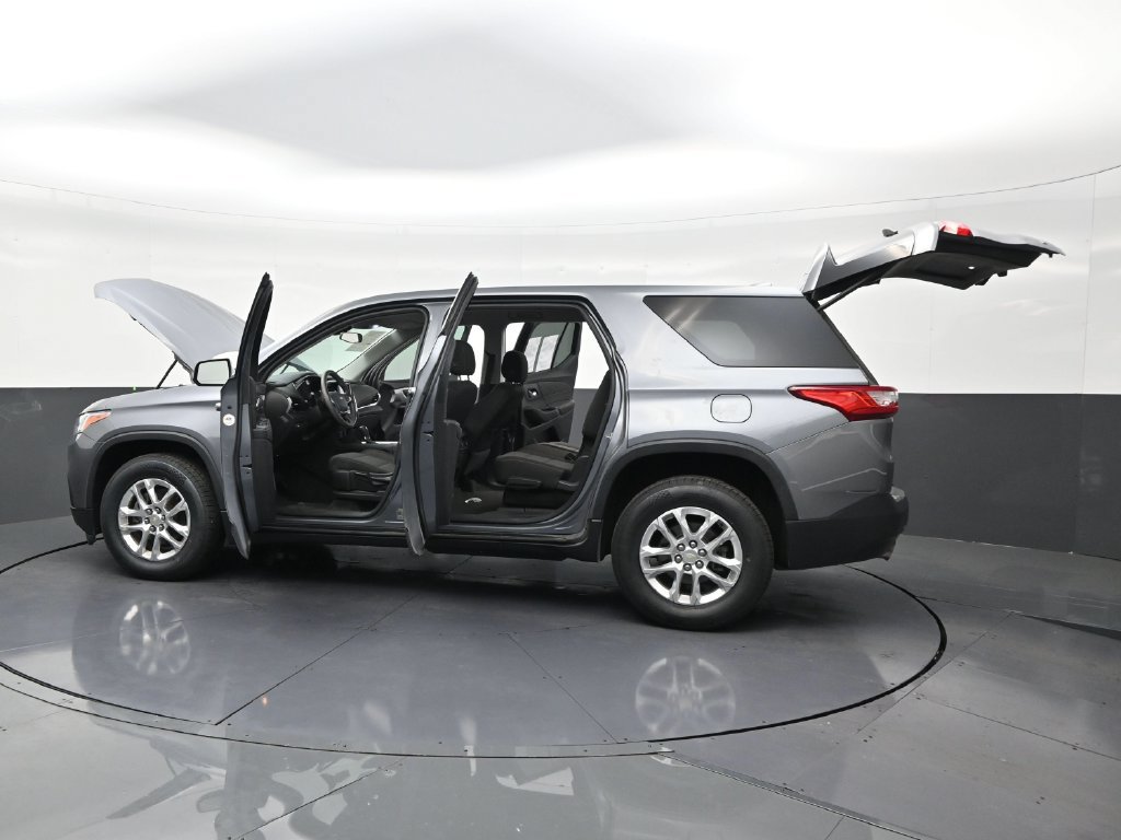 Used 2019 Chevrolet Traverse LS FWD image 30