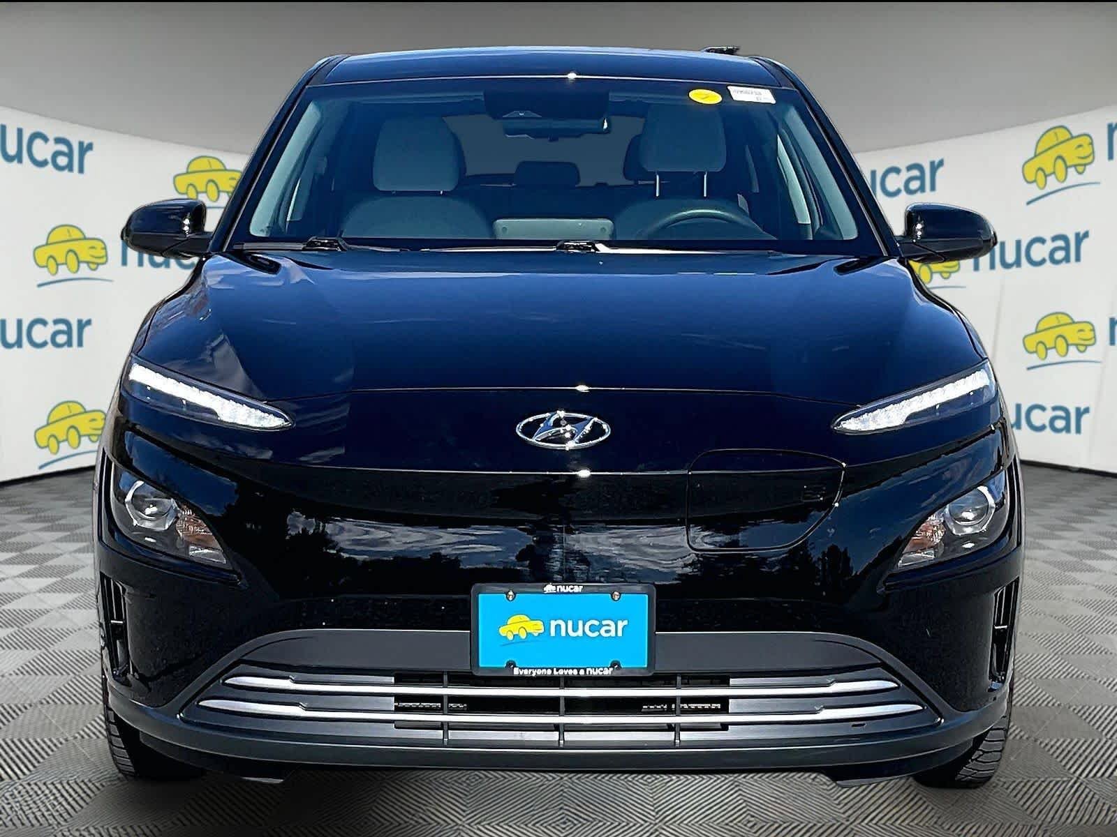 Used 2023 Hyundai Kona SE w/ Cargo Package FWD image 2