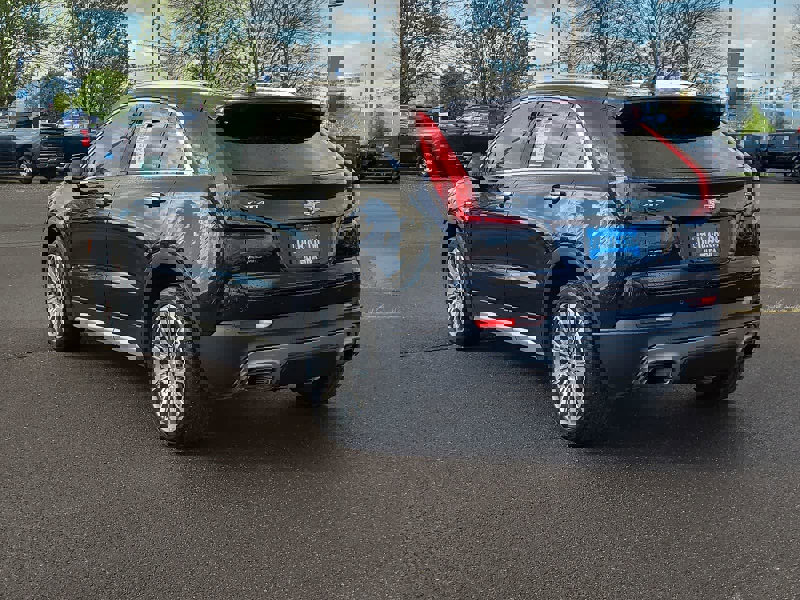 Used 2019 Cadillac XT4 Premium Luxury w/ Technology Package image 12