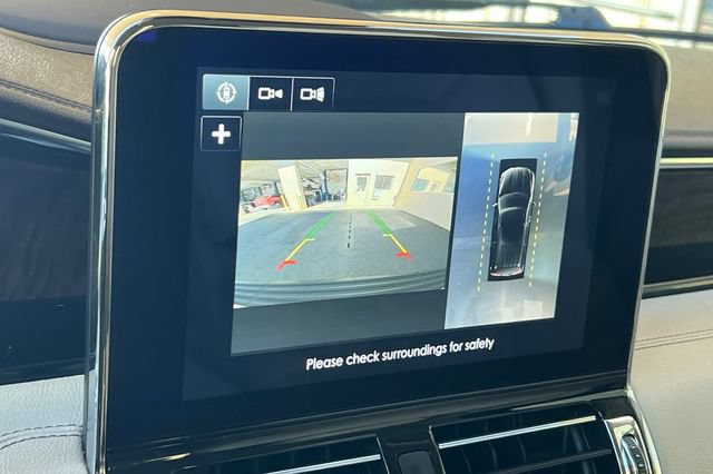 Used 2019 Lincoln Navigator Select w/ Technology Package RWD image 24