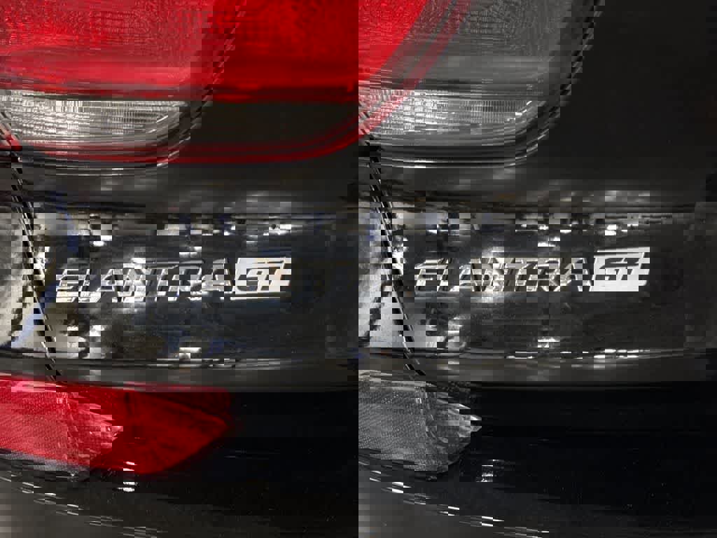 Used 2019 Hyundai Elantra GT w/ Style Package 02 image 26