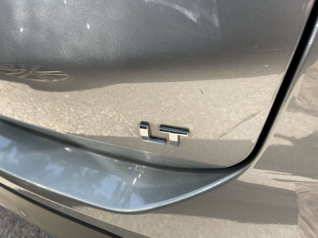 Used 2024 Chevrolet Equinox LT FWD image 8