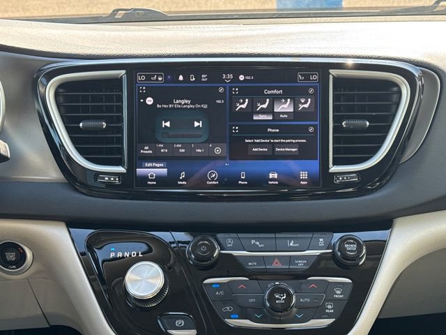 Used 2024 Chrysler Pacifica Touring-L FWD image 22