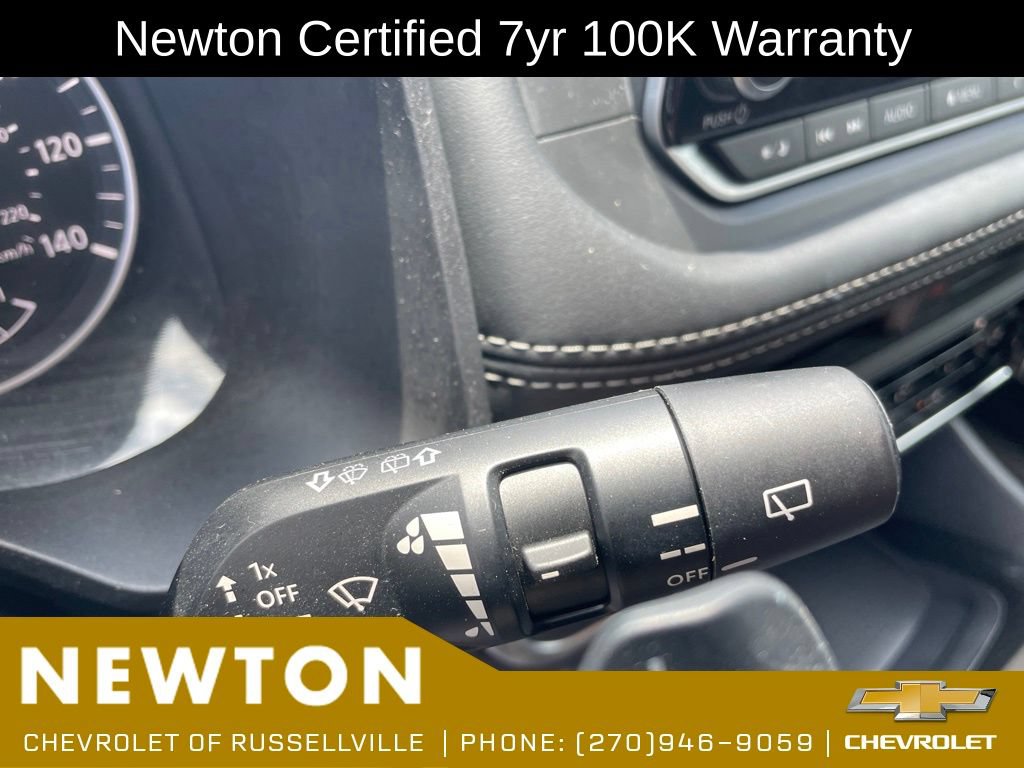 Used 2023 Nissan Rogue S FWD image 16