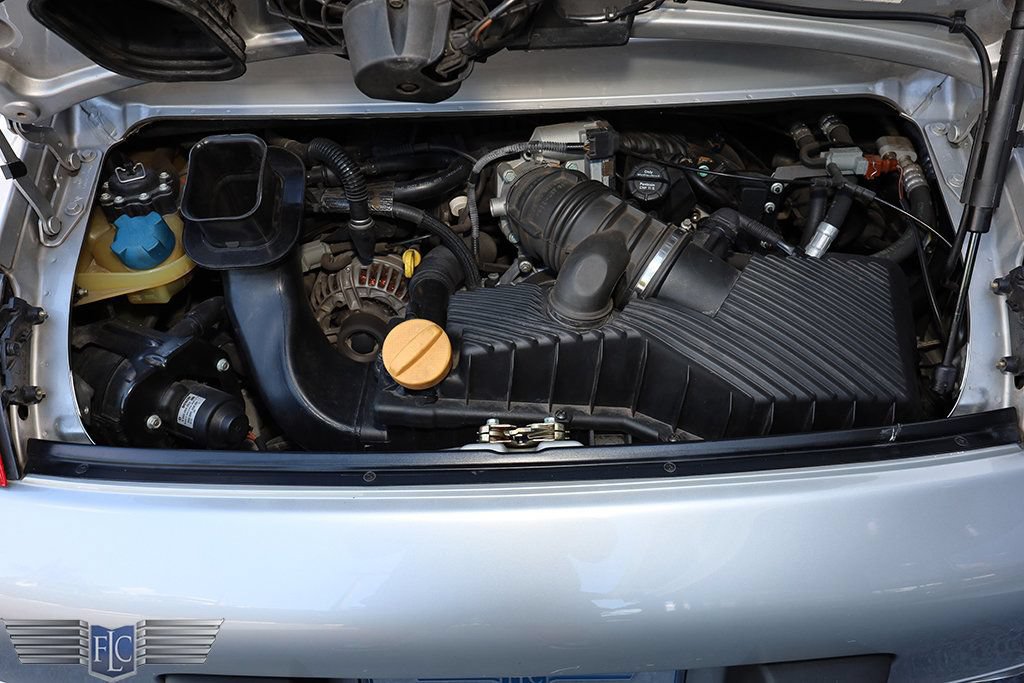Used 2000 Porsche 911 Carrera 4 AWD/4WD image 24