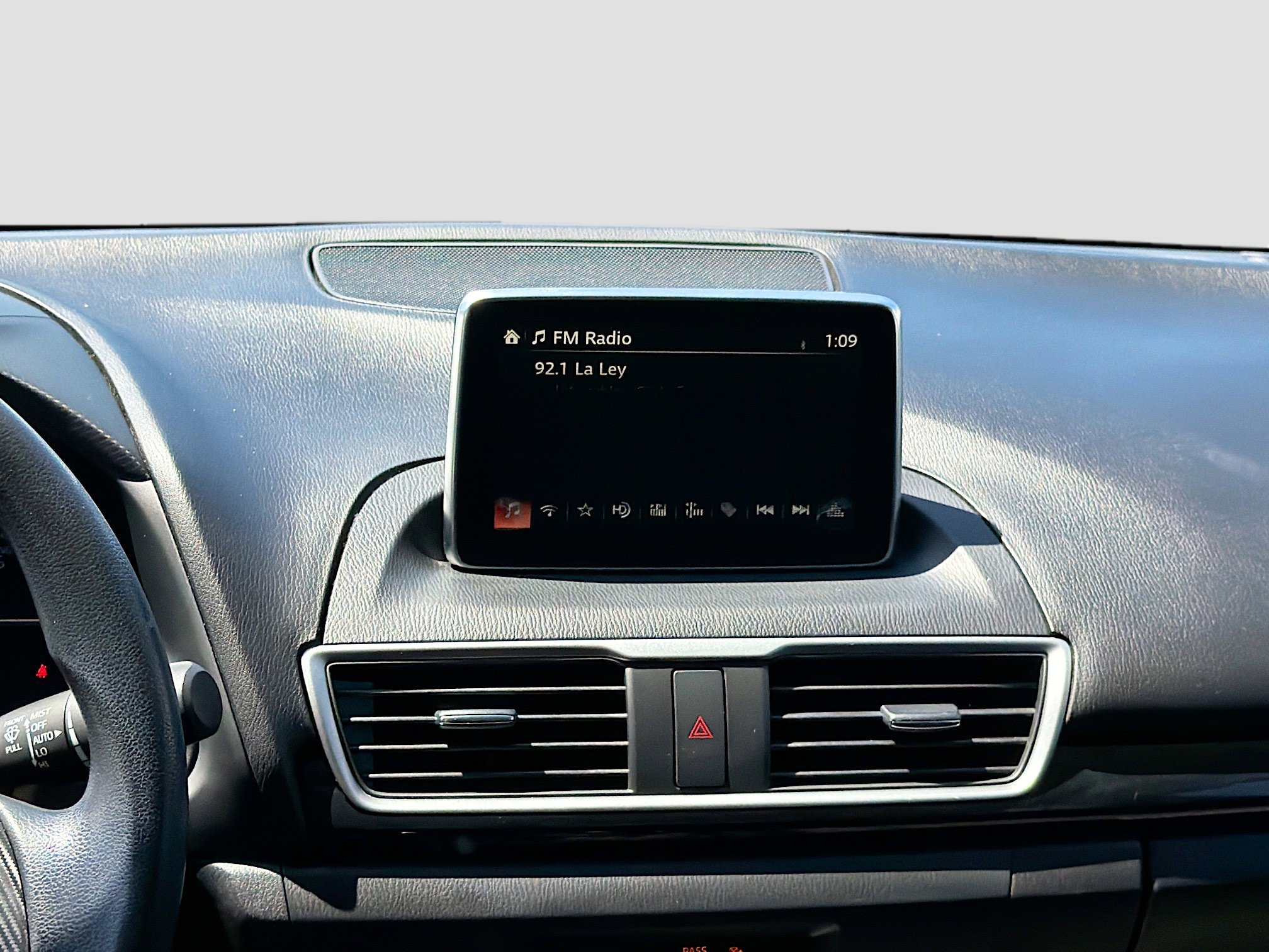 Used 2016 MAZDA MAZDA3 i Sport w/ Preferred Equipment Package image 42