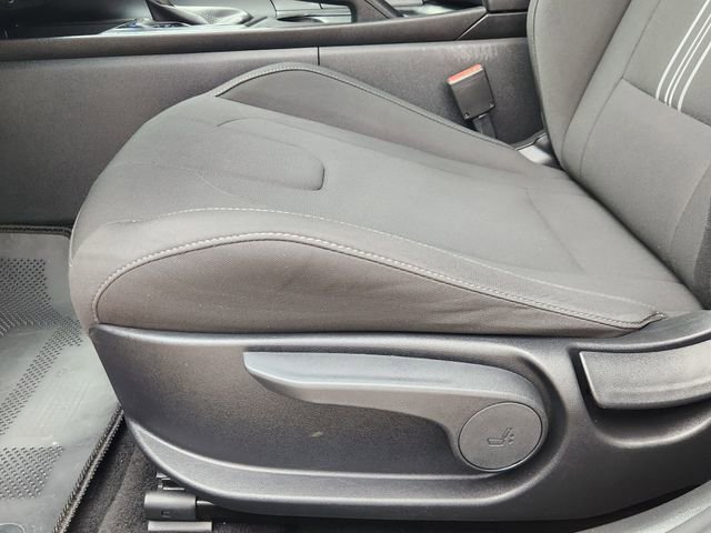 Used 2024 Hyundai Elantra SEL FWD image 23