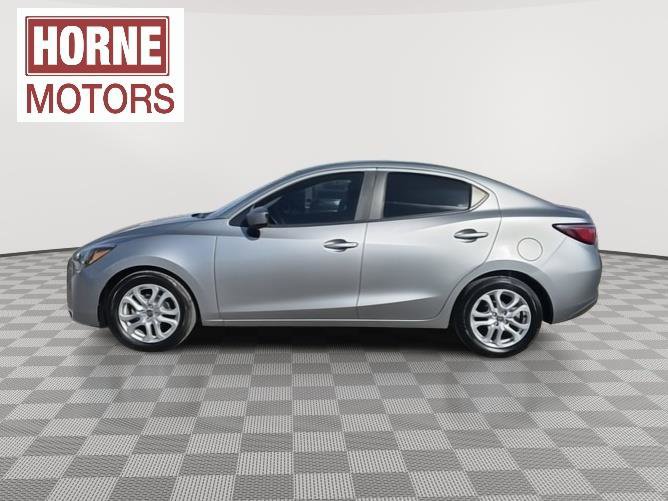 Used 2016 Scion iA image 4