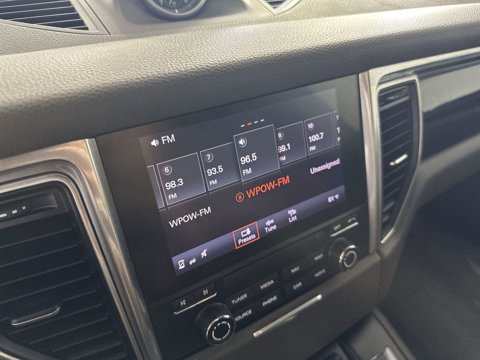 Used 2017 Porsche Macan S image 20