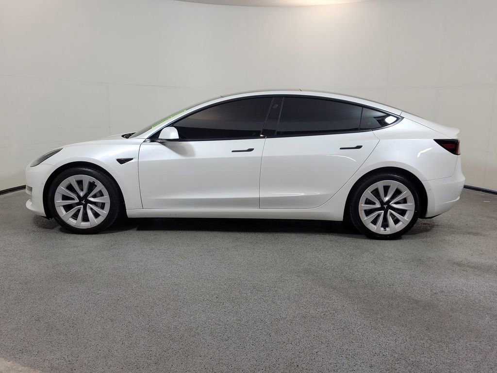 Used 2021 Tesla Model 3 Standard Range Plus RWD image 4