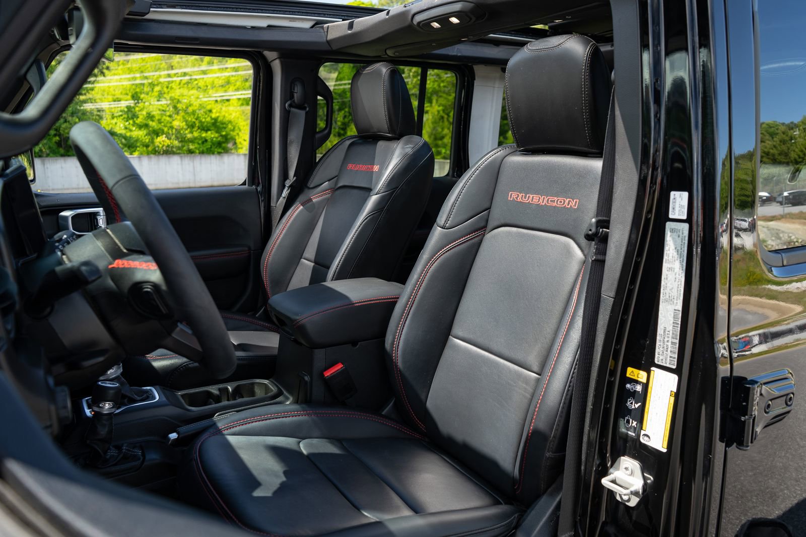 Used 2024 Jeep Wrangler Unlimited Rubicon AWD/4WD image 15