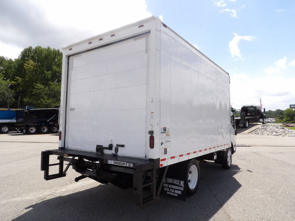 Used 2019 Isuzu NPR RWD image 7