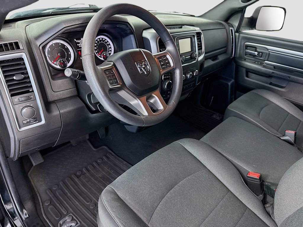 Used 2022 RAM 1500 Classic Warlock w/ Trailer Tow Group image 9