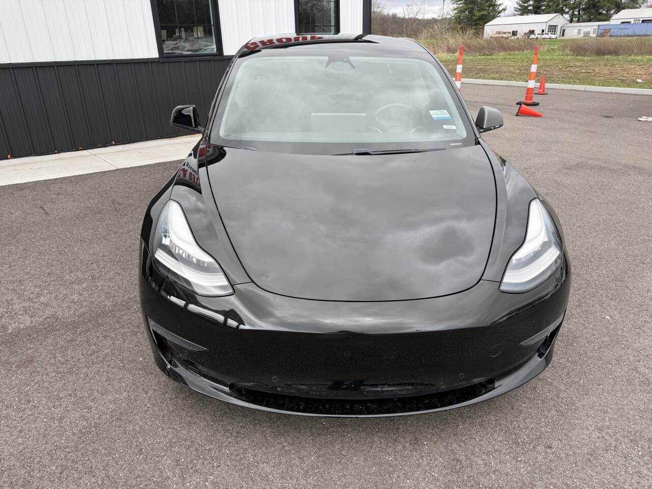 Used 2019 Tesla Model 3 Standard Range Plus image 3
