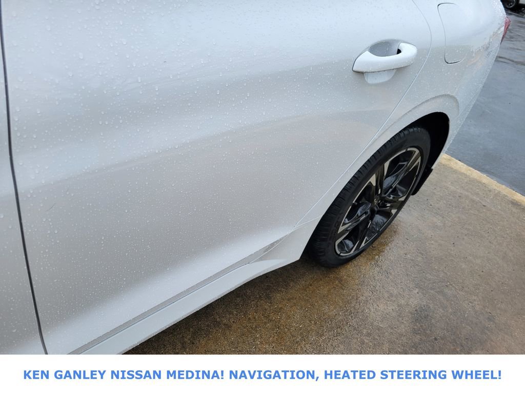 Used 2024 Kia K5 GT-Line image 12