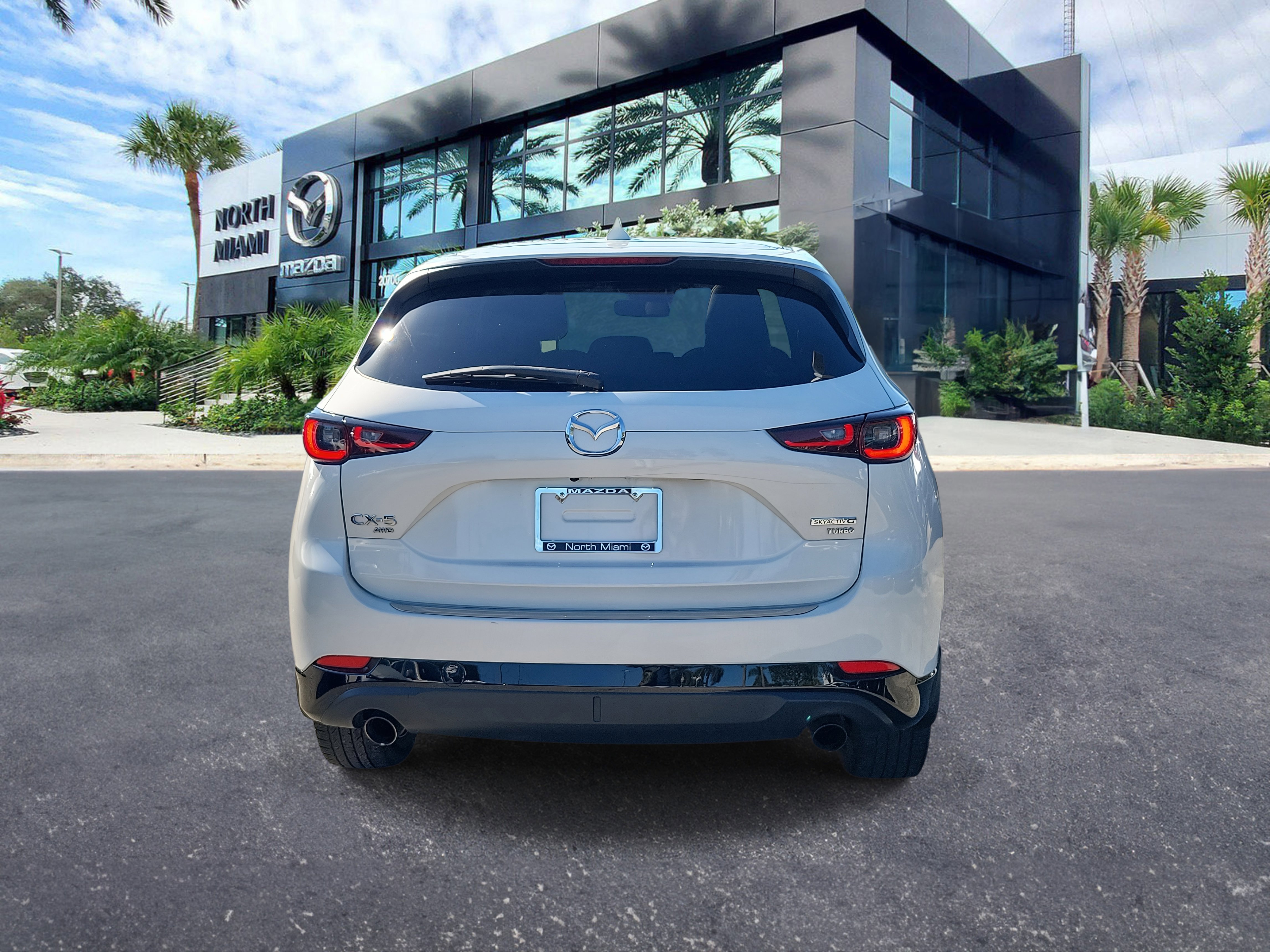 Certified 2024 MAZDA CX-5 Carbon Edition image 4