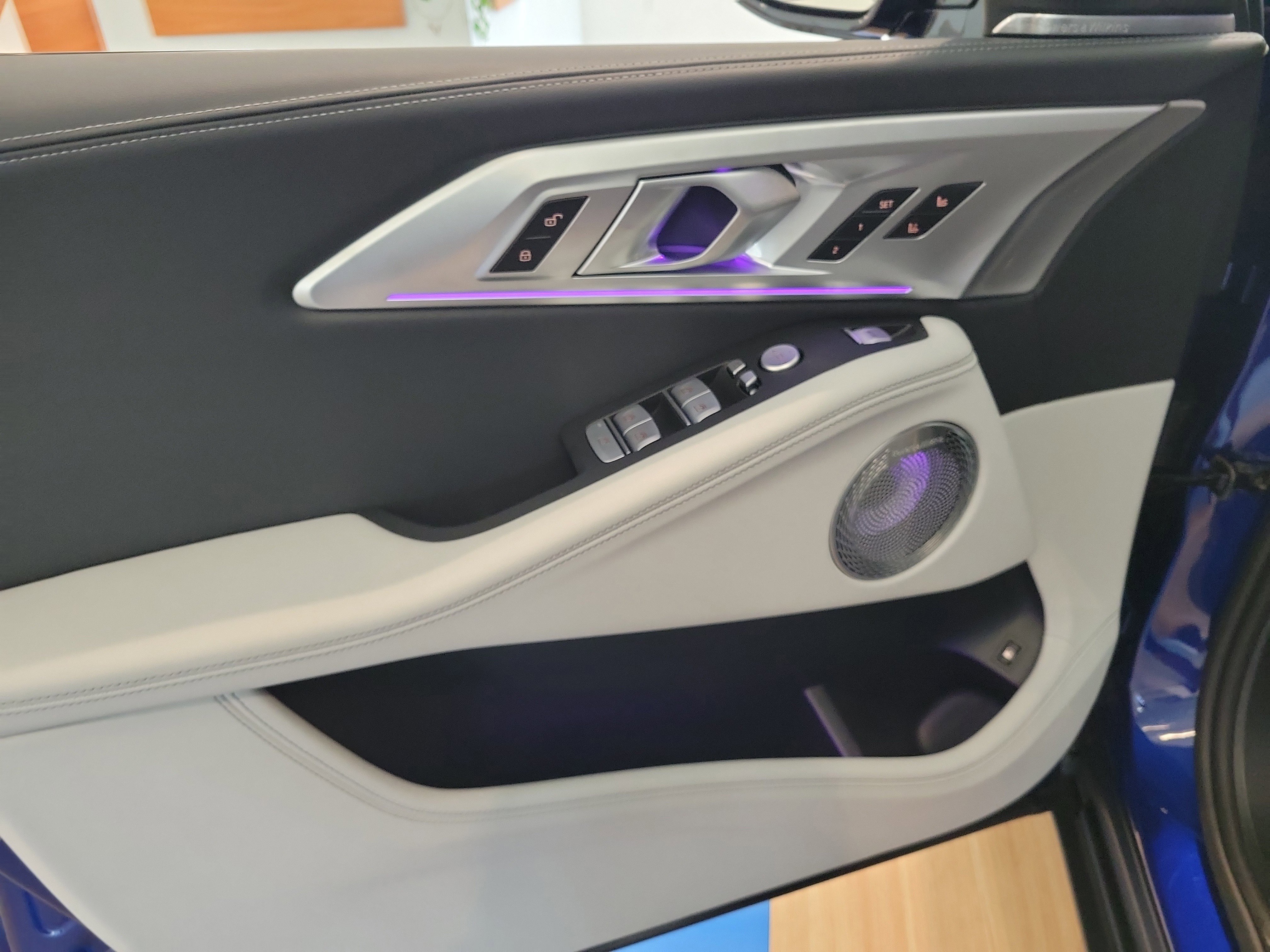 New 2026 BMW XM Label Red image 13