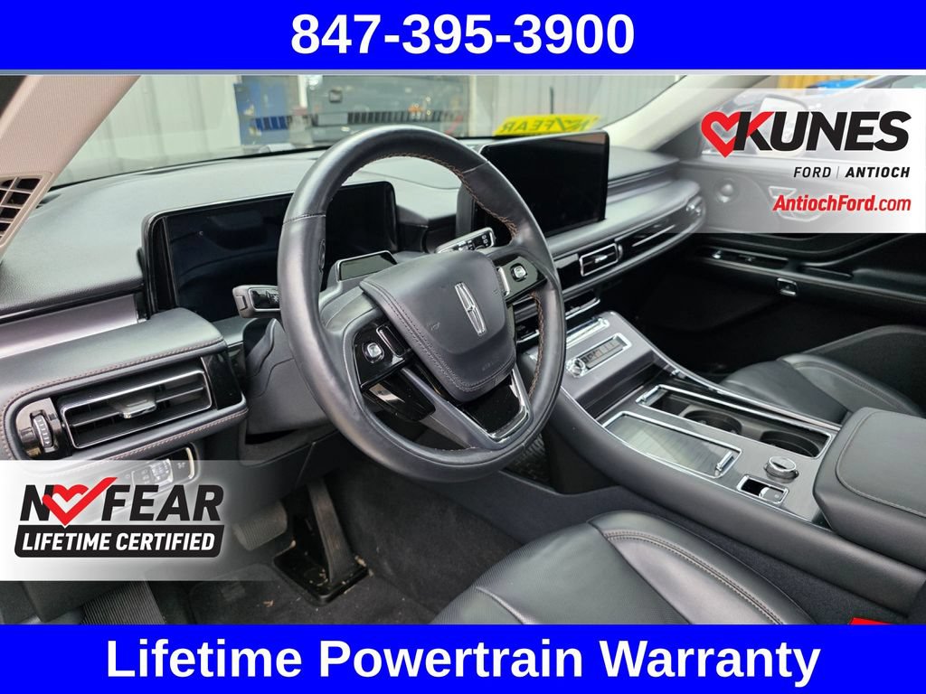 Used 2025 Lincoln Aviator AWD image 23