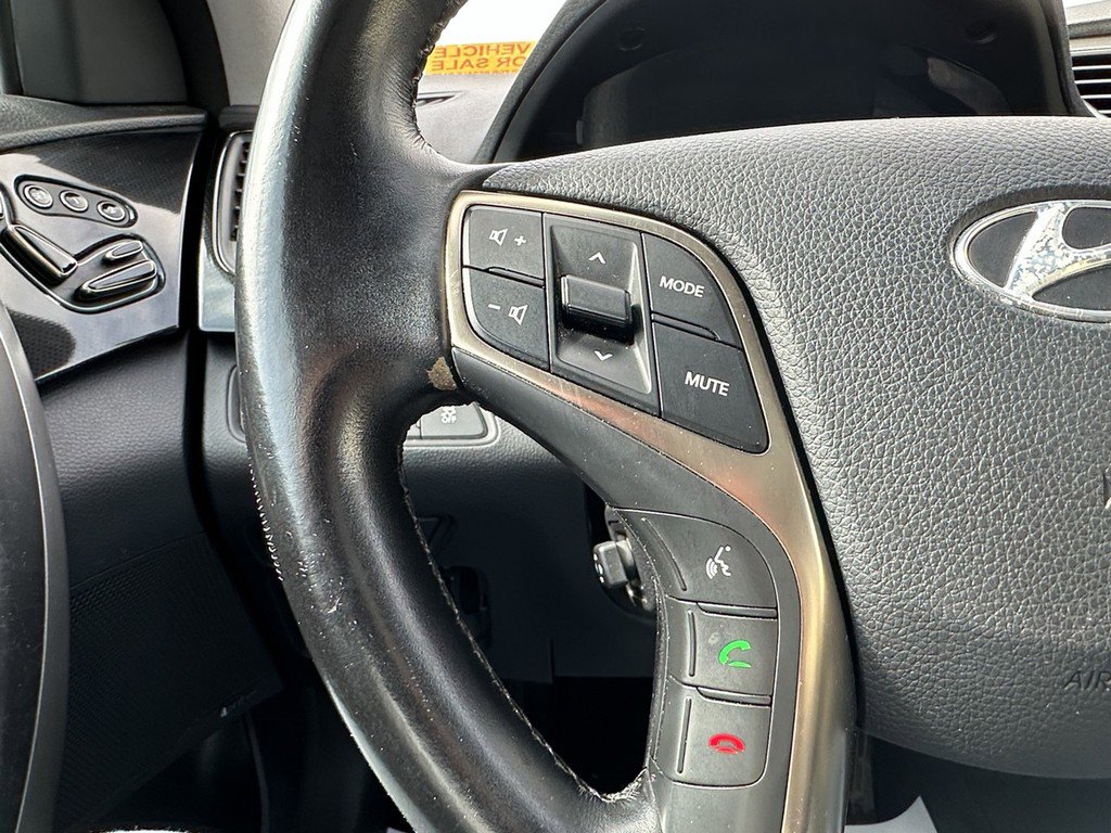 Used 2012 Hyundai Azera w/ Technology Pkg image 24