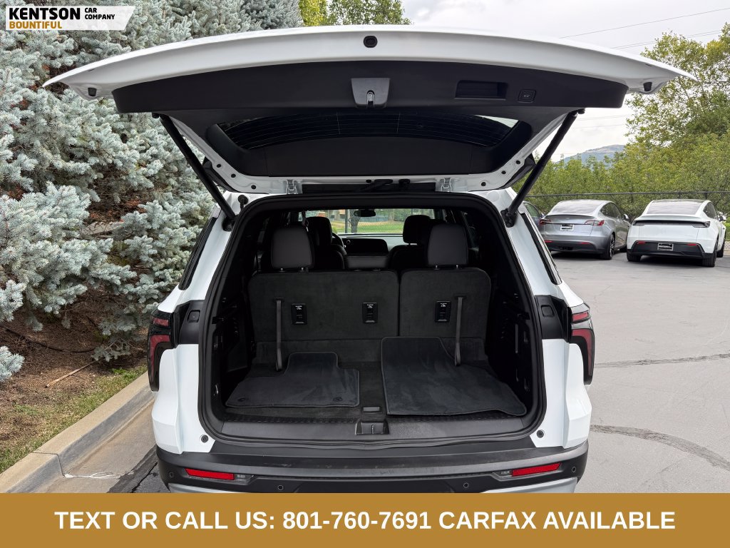 Used 2026 Chevrolet Traverse LT AWD/4WD image 28