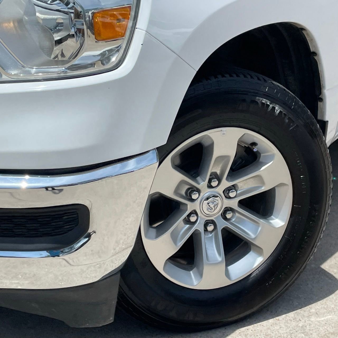 Used 2024 RAM 1500 Laramie RWD image 8