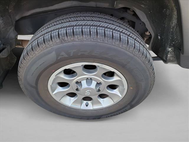 Used 2012 Toyota FJ Cruiser 4WD w/ Convenience Pkg image 11